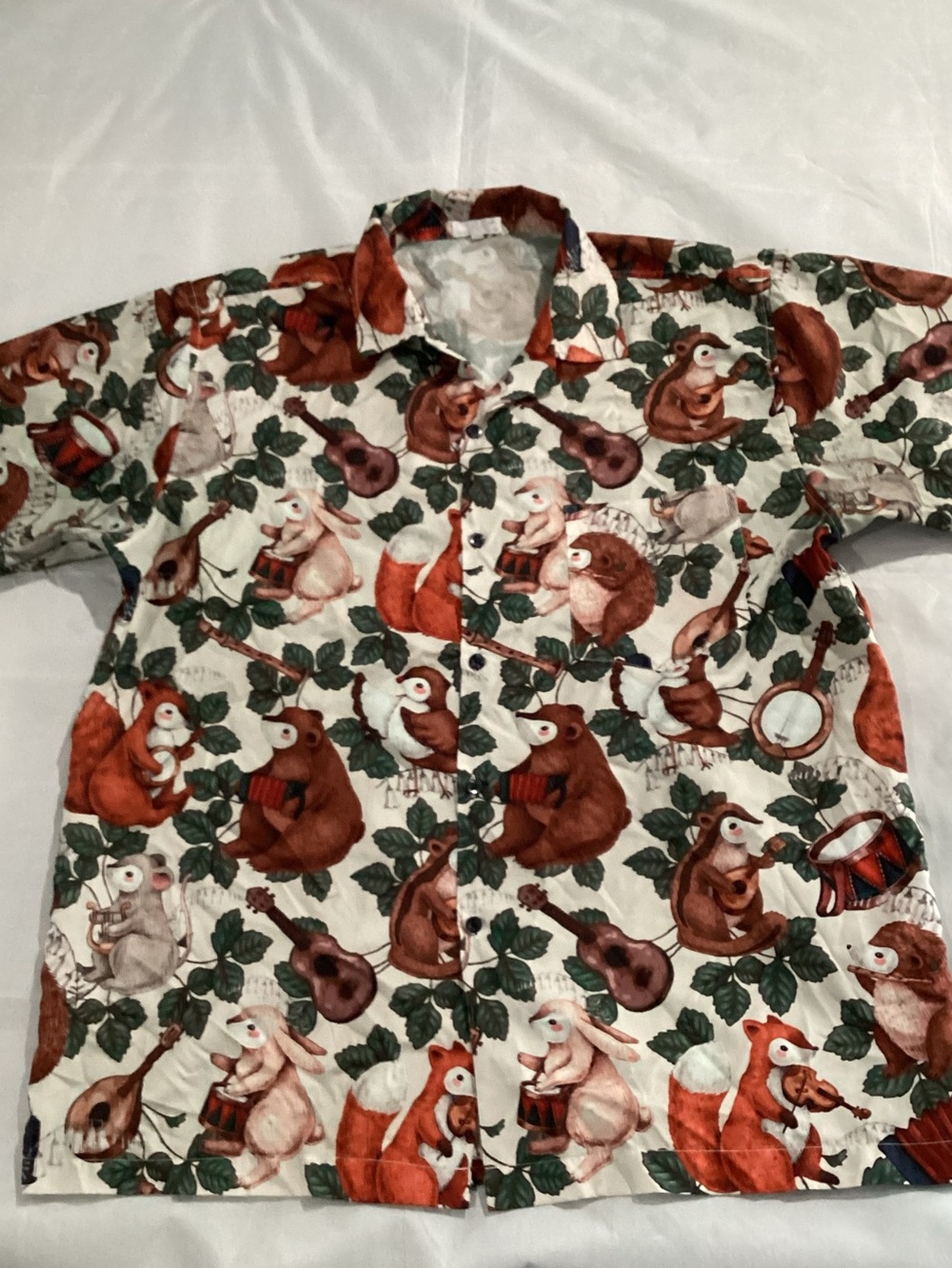 White Button-Down Shirt with Brown & Green Woodland Animal Print size 3xl #251